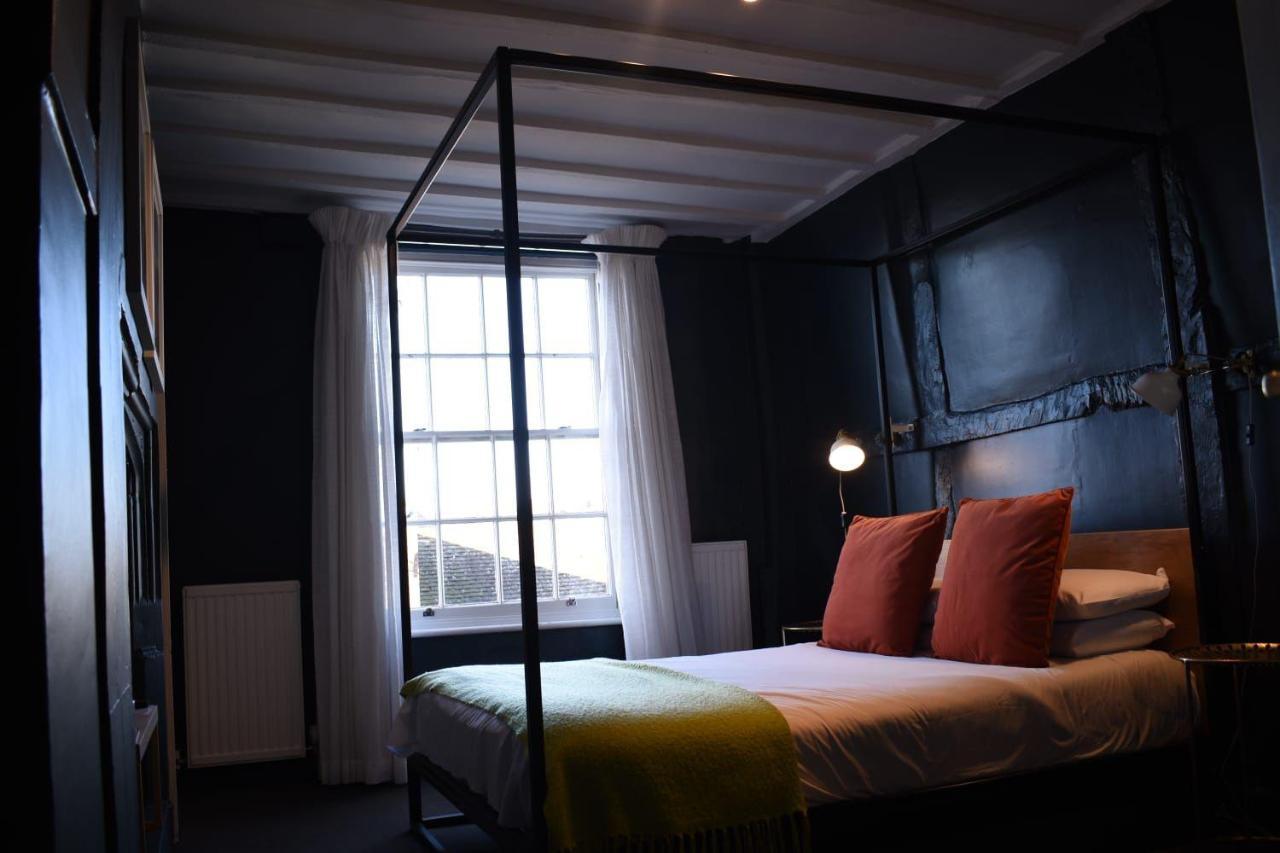 Whitehouse Rye B&B 외부 사진 The bedroom at The Old House