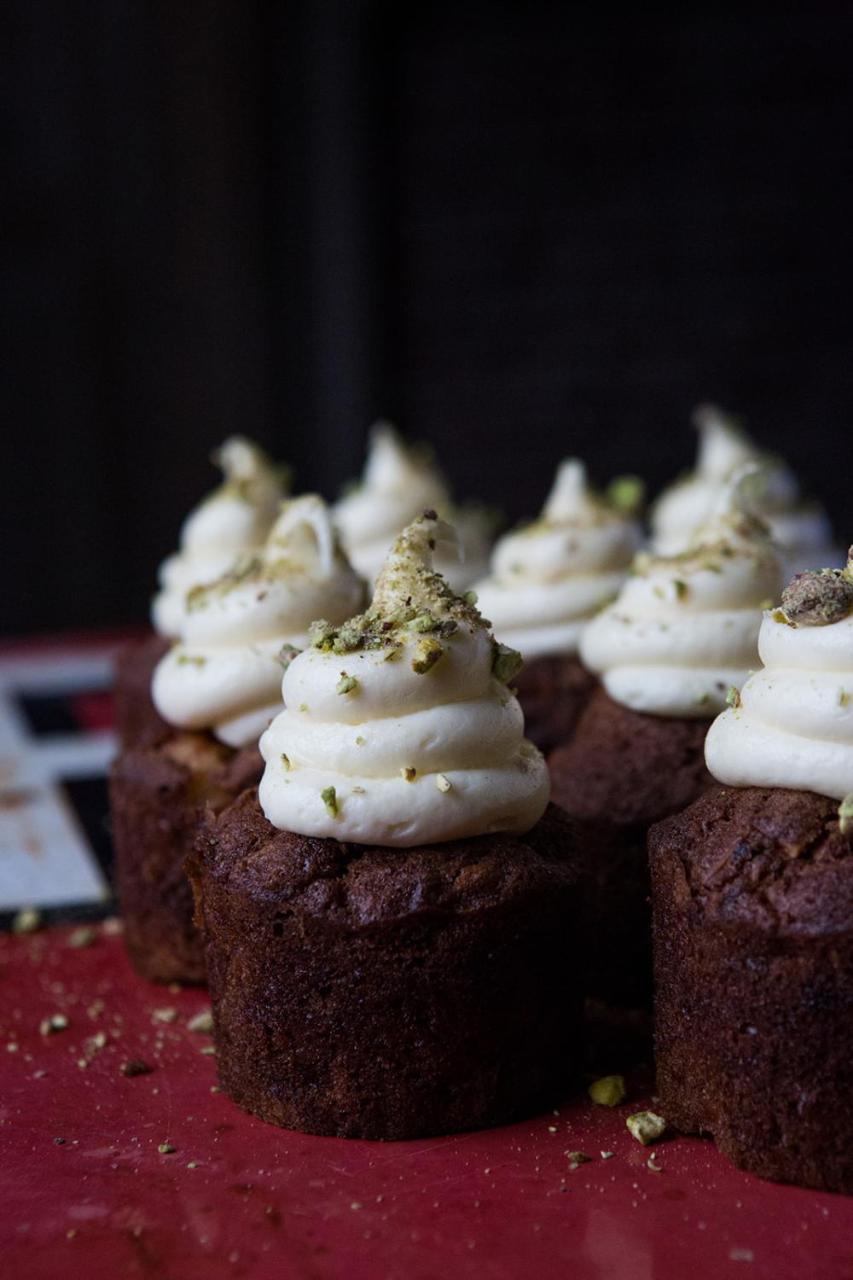 Whitehouse Rye B&B 외부 사진 Pistachio cupcakes