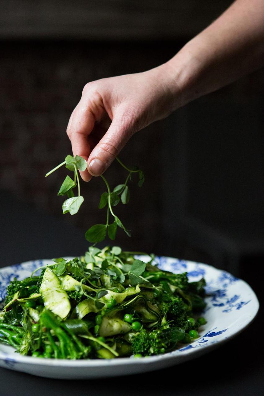 Whitehouse Rye B&B 외부 사진 Watercress being added to a salad